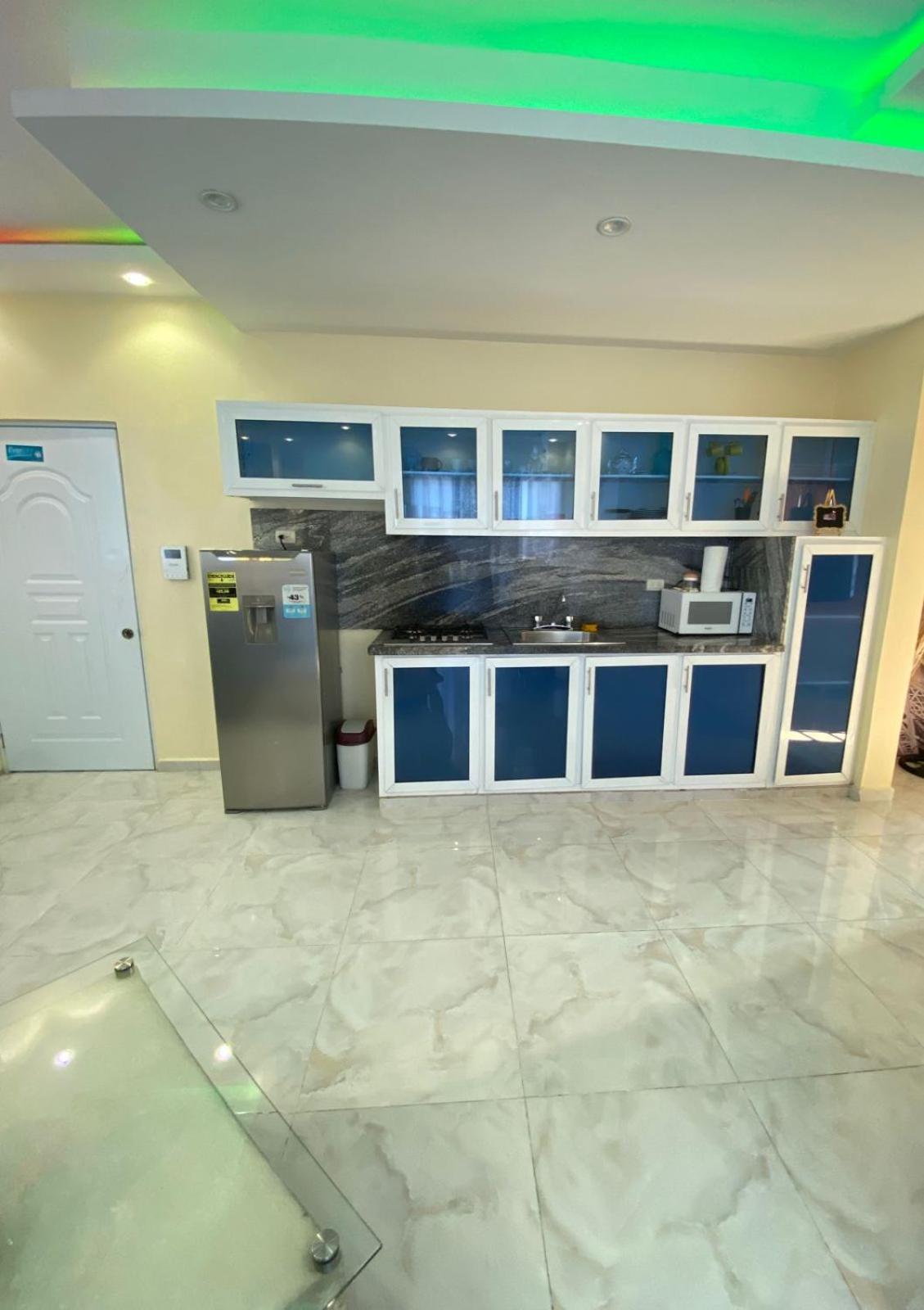 Cozy Apartment Rm Сантьяго-де-лос-Кабальерос Экстерьер фото